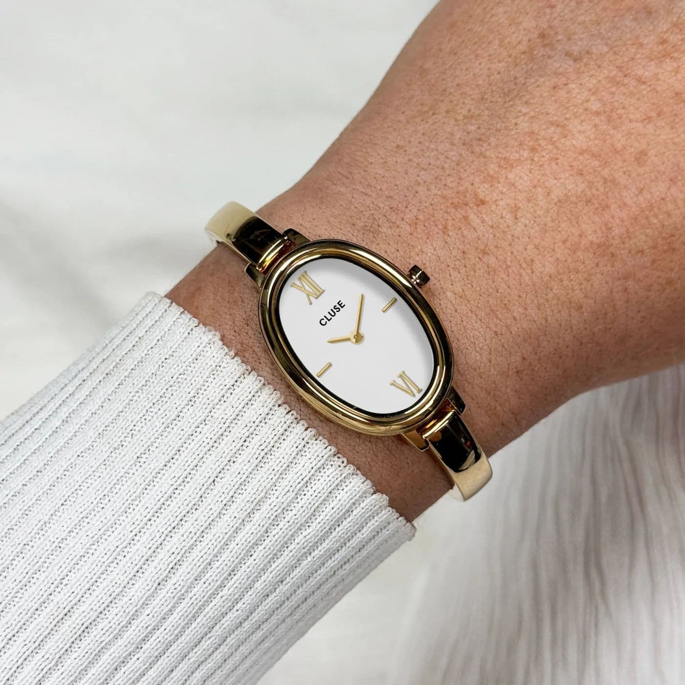 L'Ovale Watch Steel, White, Gold Colour